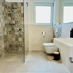 Rg Living - A30, Garden & Grill, Bali-therme & Hdz Apartmán