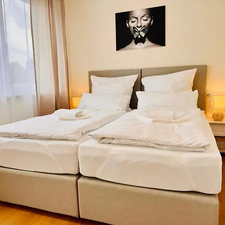 Moderne Mit Vollausstattung Und Terrasse I Parkplatz I 3 Schlafzimmer I 8 Schlafplaetze Daire